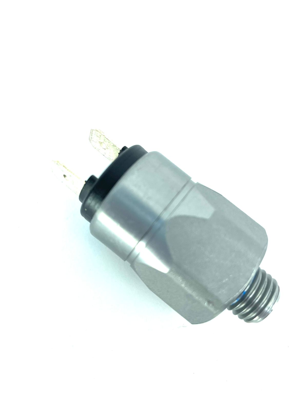 Z4704 - SENSOR DE PRESSAO ELETRICO CNH: 87395493 em Maringá Z4704 - SENSOR DE PRESSAO ELETRICO CNH: 87395493 em Maringá